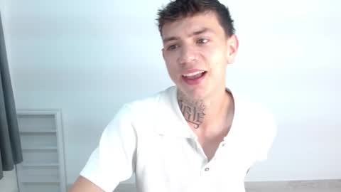 Snapshot of hot_teo_ chatting on 11-27-25, 11:23 Mateo online show from 11-27-25, 11:23