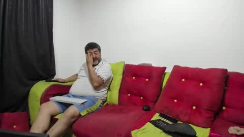 hotandfierylatinos online show from 12-23-25, 08:56