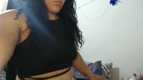 Snapshot of hotandpower10 chatting on 12-20-24, 10:00 Hot and PowerHOPE U MISS ME online show from 12-20-24, 10:00