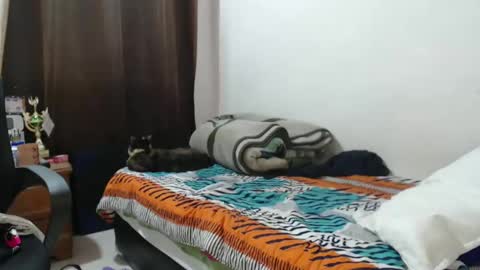 Snapshot of hotandpower10 chatting on 12-28-24, 04:30 Hot and PowerHOPE U MISS ME online show from 12-28-24, 04:30