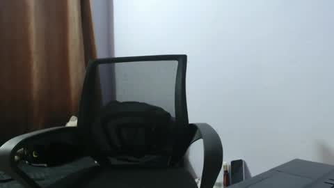 Snapshot of hotandpower10 chatting on 01-11-25, 12:55 Hot and PowerHOPE U MISS ME online show from 01-11-25, 12:55