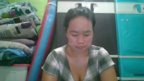 Snapshot of hotchicks4uxx chatting on 02-20-25, 04:50 hotchicks4uxx online show from 02-20-25, 04:50