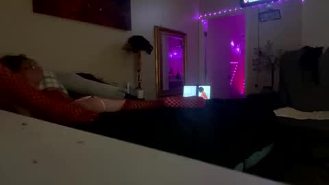 hotcouple1319 online show from 10-08-25, 07:50