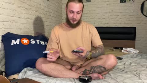 YounHotCouple online show from 12-07-24, 01:29