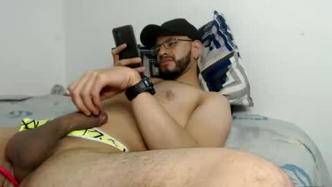 Snapshot of hotdereck33 chatting on 03-05-25, 01:21 hotdereck33 online show from 03-05-25, 01:21
