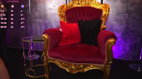 Snapshot of hotdesy_ chatting on 02-04-25, 03:22 Mistress online show from 02-04-25, 03:22