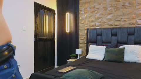 felipe  marcello online show from 02-01-25, 07:23