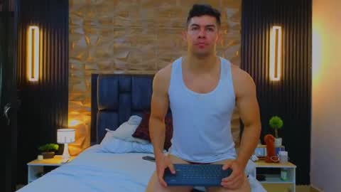 felipe  marcello online show from 02-28-25, 02:42