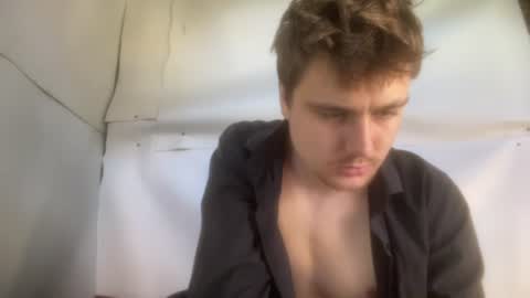 Snapshot of hotgentleman_3003 chatting on 07-18-26, 07:01 William online show from 07-18-26, 07:01