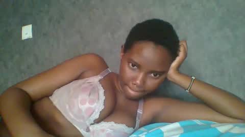 Queen online show from 02-12-25, 12:22