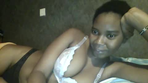 Queen online show from 02-12-25, 04:22