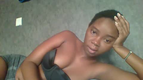 Queen online show from 02-13-25, 06:20