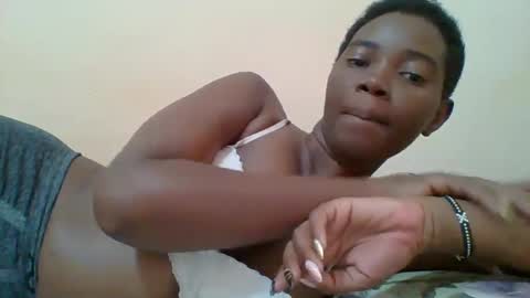 Queen online show from 03-06-25, 04:19