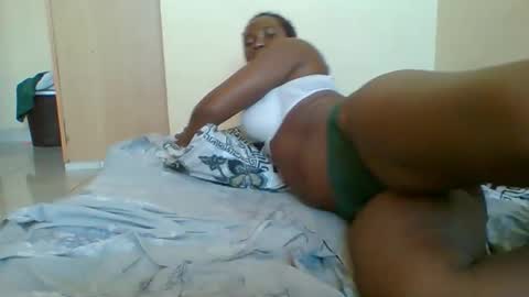 Queen online show from 12-22-25, 12:46