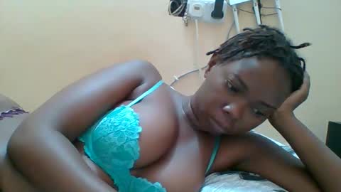 Queen online show from 02-11-26, 06:07