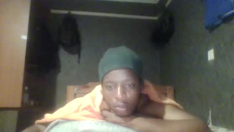 Snapshot of hotguyy001 chatting on 02-17-25, 01:58 hotguyy001 online show from 02-17-25, 01:58