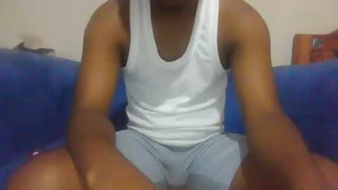 Snapshot of hotguyy001 chatting on 09-29-25, 03:55 hotguyy001 online show from 09-29-25, 03:55