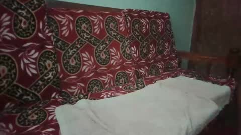 Snapshot of hotguyy001 chatting on 11-25-25, 11:21 hotguyy001 online show from 11-25-25, 11:21