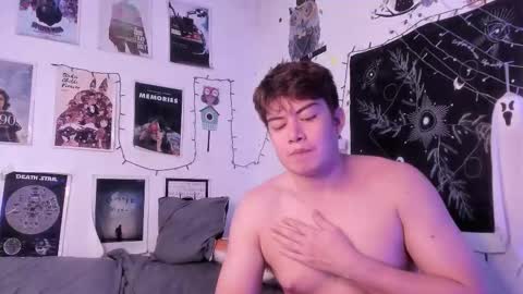 Sam and Nico online show from 10-20-25, 04:18