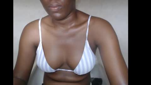 hotjessie0 online show from 10-27-25, 05:22