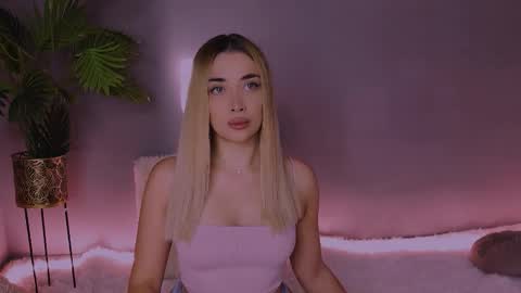 Snapshot of hotjessxx chatting on 01-12-26, 07:46 Maria online show from 01-12-26, 07:46