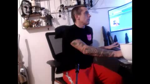 hotkinkytat online show from 02-24-25, 08:27