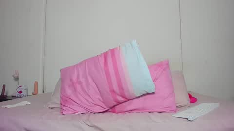 Krystel online show from 12-12-24, 01:39