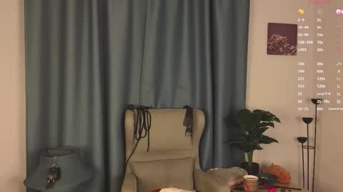 Allison  online show from 10-08-25, 05:43