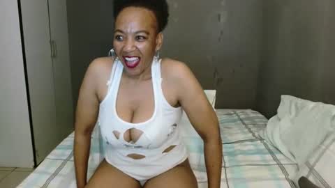Snapshot of hotlilya chatting on 09-25-25, 12:42 hotlilya online show from 09-25-25, 12:42