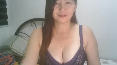 hotmamajen4u online show from 02-12-25, 12:27