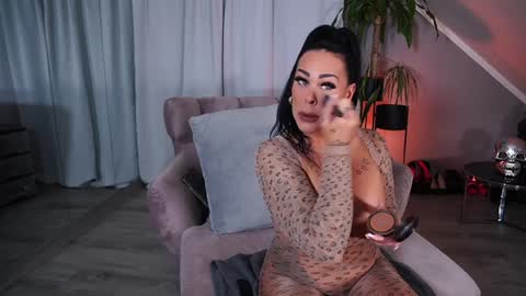 hotmilfbitch online show from 03-06-25, 05:46