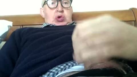 hotmuff99 online show from 01-02-25, 08:39