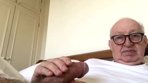 hotmuff99 online show from 02-22-25, 09:01