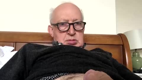 hotmuff99 online show from 03-11-25, 03:02