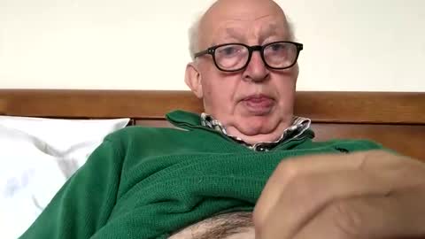 hotmuff99 online show from 10-16-25, 02:51