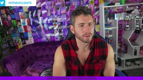 Snapshot of hotmuscles6t9 chatting on 01-08-25, 06:31 hotmuscles6t9 online show from 01-08-25, 06:31