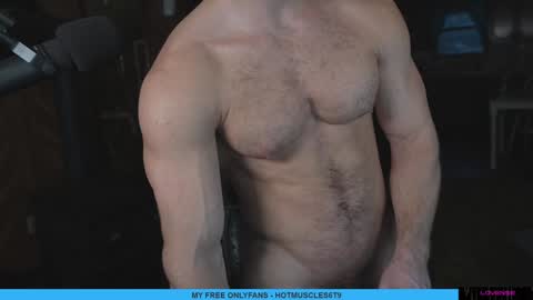 Snapshot of hotmuscles6t9 chatting on 02-07-25, 11:45 hotmuscles6t9 online show from 02-07-25, 11:45