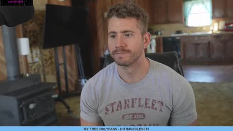 Snapshot of hotmuscles6t9 chatting on 03-10-25, 07:40 hotmuscles6t9 online show from 03-10-25, 07:40