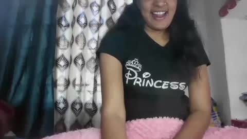 lola online show from 02-02-25, 07:41