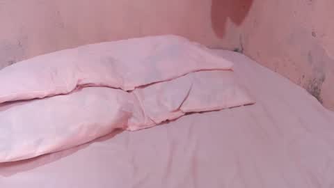 Snapshot of hotpink4u04 chatting on 01-28-25, 03:36 hotpink4u04 online show from 01-28-25, 03:36