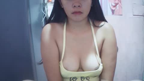 hotpink4u04 online show from 10-30-25, 10:10