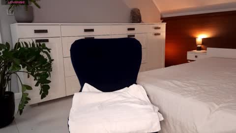 Snapshot of hotsexroom69 chatting on 12-18-24, 02:38 Mola online show from 12-18-24, 02:38