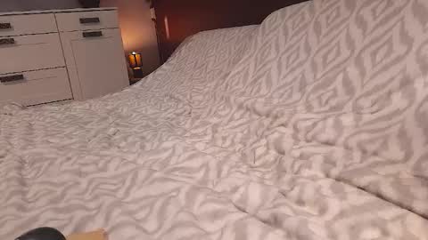 Snapshot of hotsexroom69 chatting on 10-19-25, 06:58 Mola online show from 10-19-25, 06:58