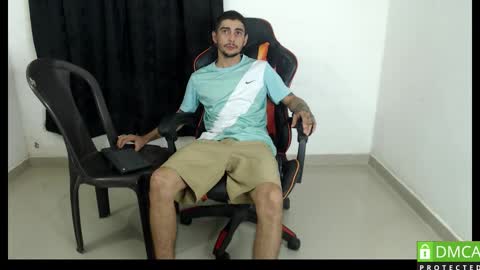 Snapshot of hotsteel420 chatting on 09-16-25, 12:33 hotsteel420 online show from 09-16-25, 12:33