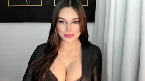 Snapshot of hotstellacumxxx chatting on 09-22-25, 09:44 STELLA online show from 09-22-25, 09:44