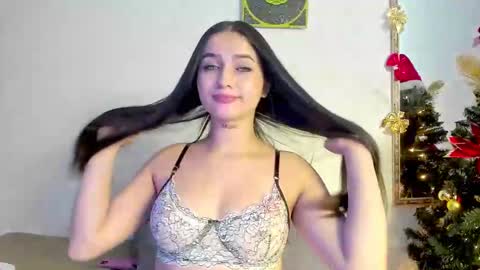 Hott Hanna online show from 12-23-24, 08:11