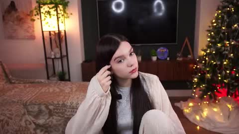 Snapshot of hott_no_cap chatting on 12-16-25, 07:46 Carol online show from 12-16-25, 07:46