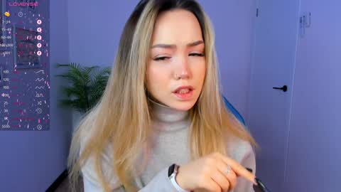 hello Im Eva online show from 01-07-25, 08:13