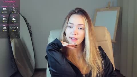 hello Im Eva online show from 01-17-25, 08:24