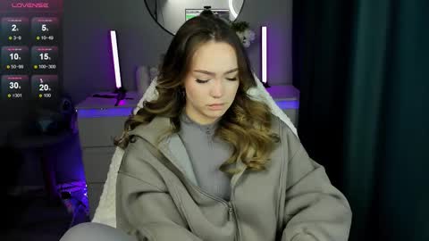 hello Im Eva online show from 09-09-25, 11:54